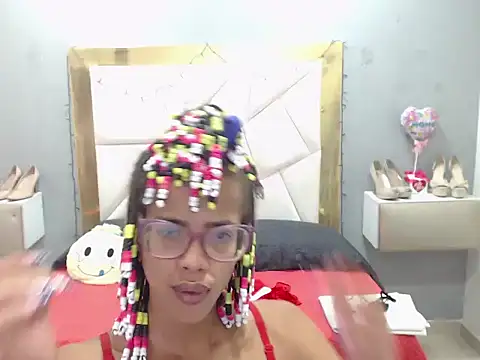 CanellaHotx online show from January 25, 2025, 3:52 pm