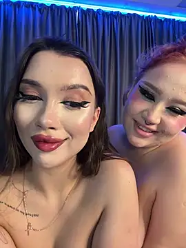 Snapshot of RollingGirls chatting on February 17, 2025, 8:09 am RollingGirls online show from February 17, 2025, 8:09 am