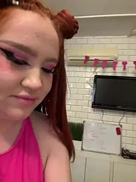 Snapshot of RollingGirls chatting on March 10, 2025, 8:15 am RollingGirls online show from March 10, 2025, 8:15 am