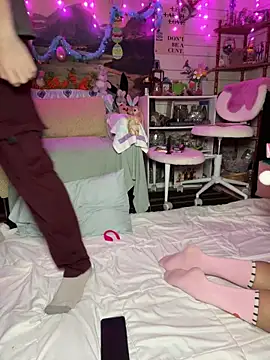 TrenaAnne online show from April 4, 2026, 8:28 pm