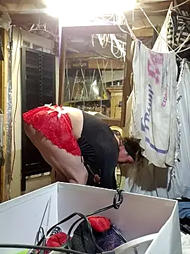 cdressupdiva online show from April 11, 2026, 9:30 pm