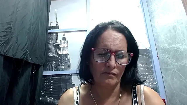 Nastylatinaxxx online show from November 30, 2025, 12:03 am