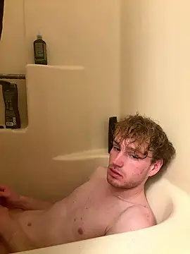 CreamyAustin online show from January 11, 2026, 9:20 pm