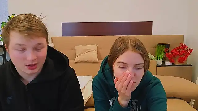 Snapshot of _Olli__Stiw_ chatting on February 15, 2026, 6:43 am Olli Stiw online show from February 15, 2026, 6:43 am