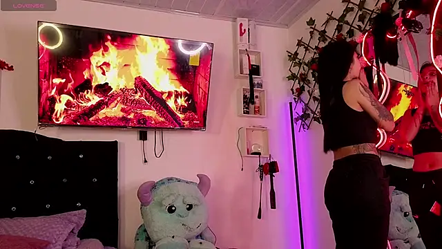 Snapshot of Alaia_Asuka chatting on September 29, 2025, 12:27 am Alaia Asuka online show from September 29, 2025, 12:27 am