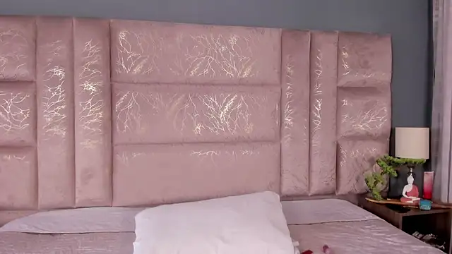 AnnieNasty online show from October 13, 2025, 11:43 am