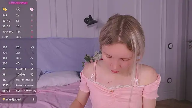 Snapshot of Beatrica_Klein chatting on December 8, 2024, 6:06 pm Beatrica Klein online show from December 8, 2024, 6:06 pm