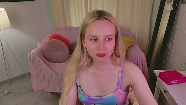 Beatrica Klein online show from June 12, 2026, 2:49 pm