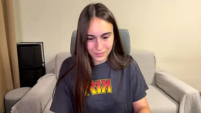 Snapshot of AliceKolltt chatting on September 27, 2025, 7:41 pm AliceKolltt online show from September 27, 2025, 7:41 pm