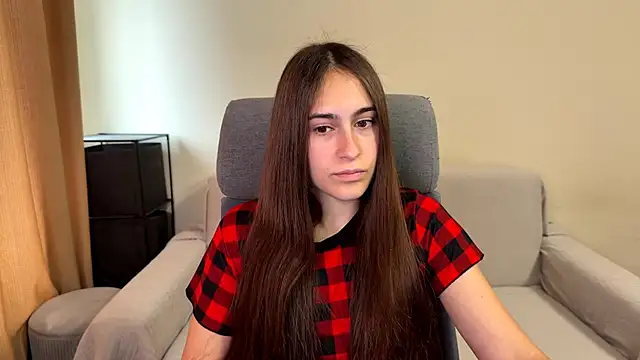 Snapshot of AliceKolltt chatting on October 2, 2025, 9:16 am AliceKolltt online show from October 2, 2025, 9:16 am