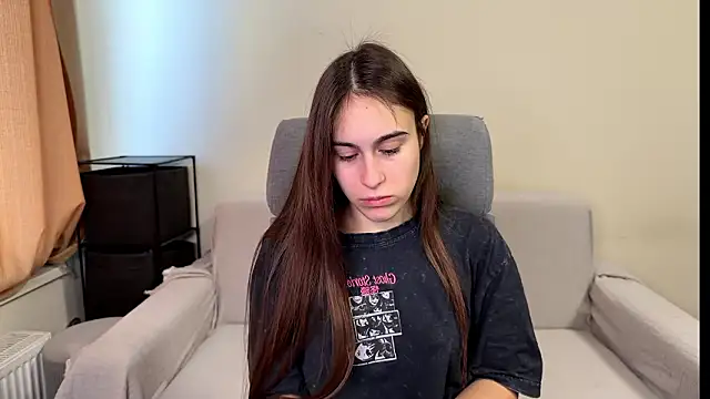 AliceKolltt online show from February 9, 2026, 1:59 pm