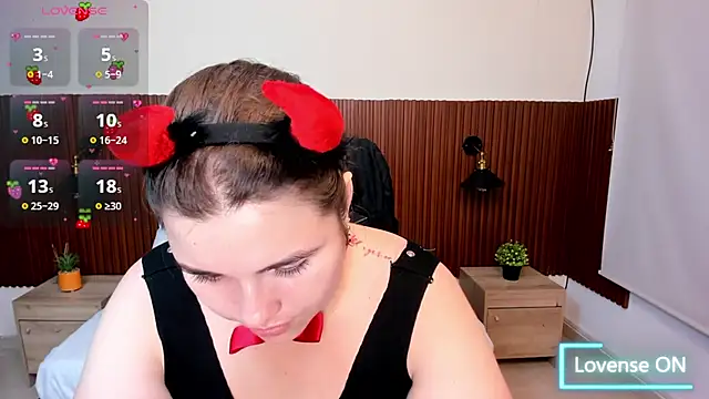 Snapshot of Aabby_lee chatting on October 18, 2025, 6:52 pm Aabby lee online show from October 18, 2025, 6:52 pm