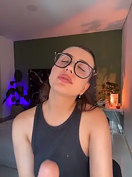 EmaSaenz online show from March 11, 2026, 8:26 pm