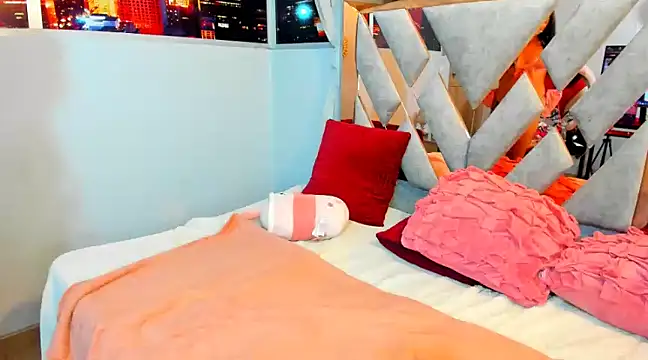 Kendall Sophy online show from March 3, 2025, 10:31 pm