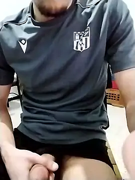 Snapshot of Zoro_23cm chatting on January 12, 2026, 10:15 pm Zoro 23cm online show from January 12, 2026, 10:15 pm