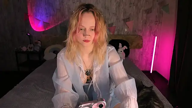 MariaMango online show from February 24, 2025, 7:09 pm