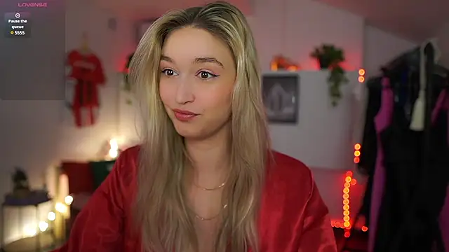 Snapshot of Alexis___Texas chatting on February 8, 2025, 7:16 pm Alexis Texas online show from February 8, 2025, 7:16 pm