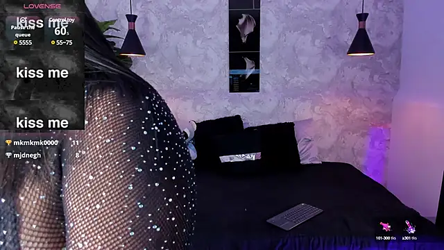 Snapshot of alina_stark chatting on February 13, 2025, 6:38 pm alina stark online show from February 13, 2025, 6:38 pm