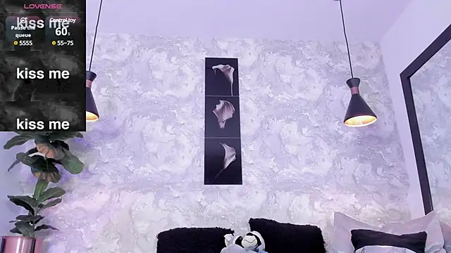 Snapshot of alina_stark chatting on February 20, 2025, 10:04 pm alina stark online show from February 20, 2025, 10:04 pm