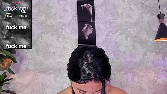 Snapshot of alina_stark chatting on March 5, 2025, 9:05 am alina stark online show from March 5, 2025, 9:05 am