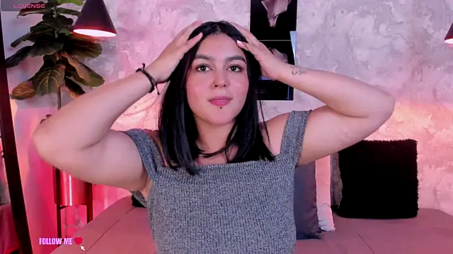 Snapshot of alina_stark chatting on September 29, 2025, 8:02 pm alina stark online show from September 29, 2025, 8:02 pm