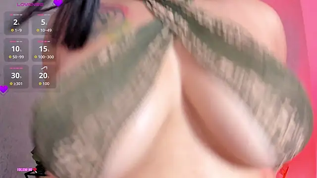 Snapshot of alina_stark chatting on October 28, 2025, 8:22 pm alina stark online show from October 28, 2025, 8:22 pm