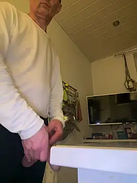 Frank22xx online show from February 4, 2026, 4:46 pm