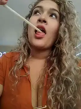 Snapshot of Sara_smiiith211 chatting on December 19, 2024, 7:07 pm Sara smiiith211 online show from December 19, 2024, 7:07 pm