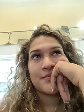 Snapshot of Sara_smiiith211 chatting on February 15, 2025, 11:58 pm Sara smiiith211 online show from February 15, 2025, 11:58 pm