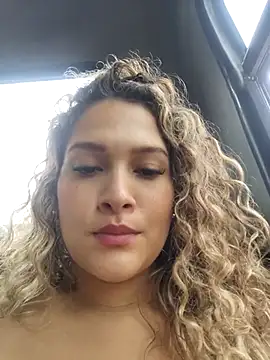 Snapshot of Sara_smiiith211 chatting on March 4, 2025, 7:11 pm Sara smiiith211 online show from March 4, 2025, 7:11 pm