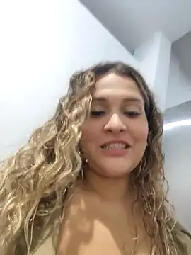 Snapshot of Sara_smiiith211 chatting on March 14, 2025, 1:48 am Sara smiiith211 online show from March 14, 2025, 1:48 am