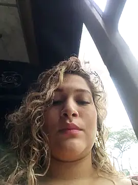 Snapshot of Sara_smiiith211 chatting on March 15, 2025, 4:54 pm Sara smiiith211 online show from March 15, 2025, 4:54 pm