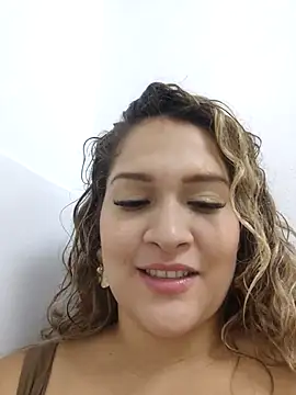 Snapshot of Sara_smiiith211 chatting on March 16, 2025, 3:47 am Sara smiiith211 online show from March 16, 2025, 3:47 am