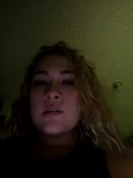 Sara smiiith211 online show from December 13, 2025, 11:10 pm