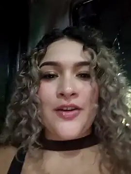 Snapshot of Sara_smiiith211 chatting on May 9, 2026, 11:43 pm Sara smiiith211 online show from May 9, 2026, 11:43 pm