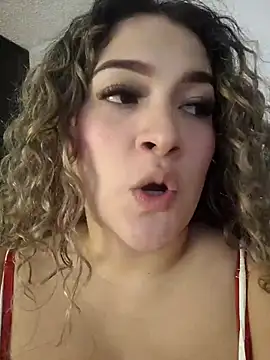 Snapshot of Sara_smiiith211 chatting on May 10, 2026, 7:30 pm Sara smiiith211 online show from May 10, 2026, 7:30 pm
