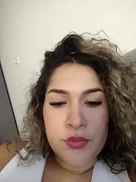 Snapshot of Sara_smiiith211 chatting on May 19, 2026, 1:56 am Sara smiiith211 online show from May 19, 2026, 1:56 am
