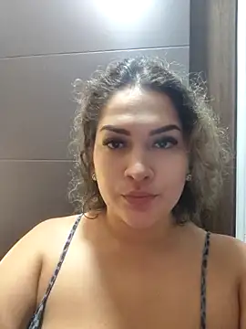 Snapshot of Sara_smiiith211 chatting on June 13, 2026, 12:08 am Sara smiiith211 online show from June 13, 2026, 12:08 am