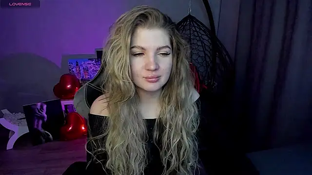 Snapshot of lily_williamss chatting on February 9, 2025, 12:17 am lily williamss online show from February 9, 2025, 12:17 am