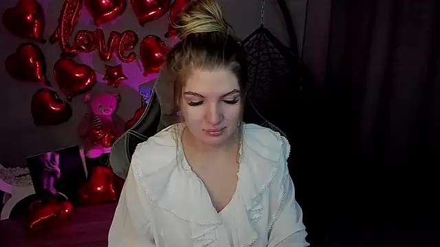 Snapshot of lily_williamss chatting on February 14, 2025, 12:09 am lily williamss online show from February 14, 2025, 12:09 am