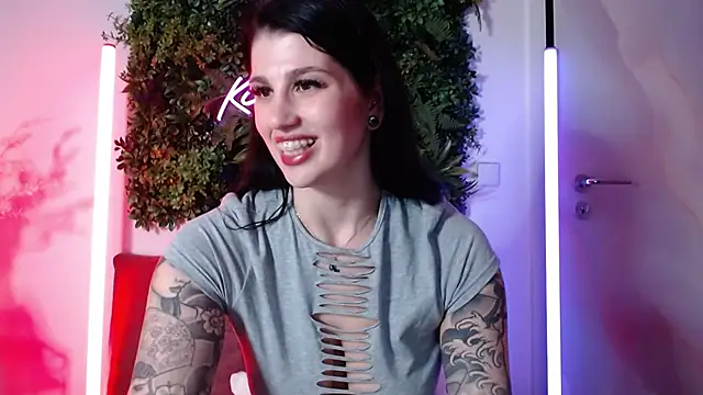 KiraKane1 online show from January 27, 2025, 2:46 pm