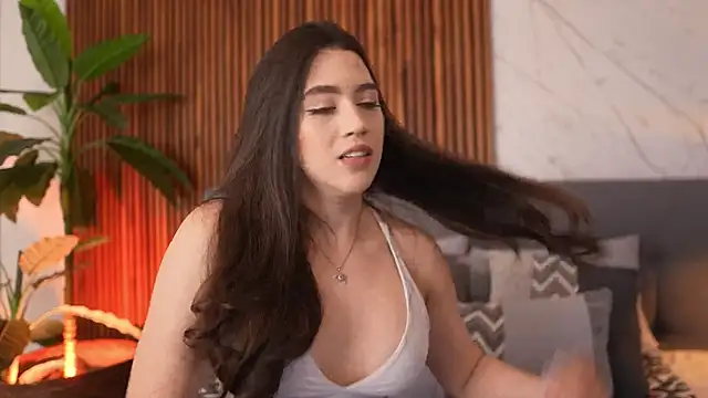 Amelia Rouse online show from September 9, 2025, 9:03 pm