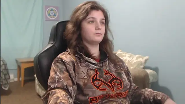 Snapshot of TreeJeanne chatting on December 14, 2024, 7:14 pm TreeJeanne online show from December 14, 2024, 7:14 pm