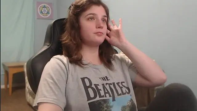 Snapshot of TreeJeanne chatting on December 15, 2024, 7:21 pm TreeJeanne online show from December 15, 2024, 7:21 pm