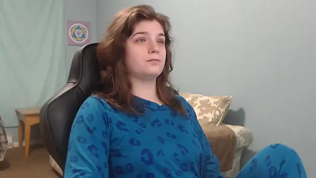 Snapshot of TreeJeanne chatting on December 28, 2024, 2:53 pm TreeJeanne online show from December 28, 2024, 2:53 pm