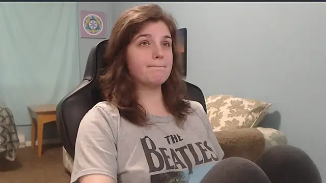 Snapshot of TreeJeanne chatting on December 29, 2024, 11:08 pm TreeJeanne online show from December 29, 2024, 11:08 pm