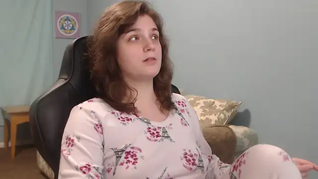 Snapshot of TreeJeanne chatting on December 31, 2024, 2:51 am TreeJeanne online show from December 31, 2024, 2:51 am