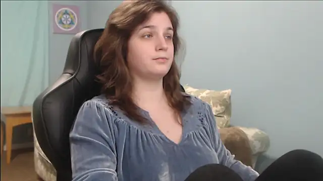 Snapshot of TreeJeanne chatting on January 24, 2025, 4:06 pm TreeJeanne online show from January 24, 2025, 4:06 pm