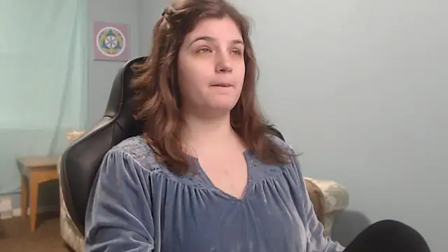 Snapshot of TreeJeanne chatting on February 8, 2025, 7:49 pm TreeJeanne online show from February 8, 2025, 7:49 pm