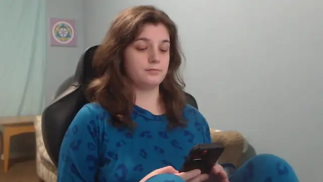 Snapshot of TreeJeanne chatting on March 11, 2025, 2:43 am TreeJeanne online show from March 11, 2025, 2:43 am